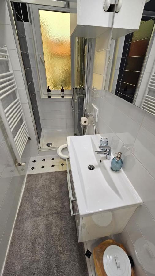 Lux Center With Private Parking Appartamento *
